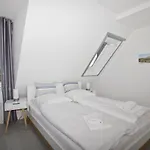 Lejlighed Haus Inselblick Ferienwohnung 17 Meerrauschen Mit Gratis Nutzung Vom Ahoi Erlebnisbad Und Sauna In Sellin Groß Zicker