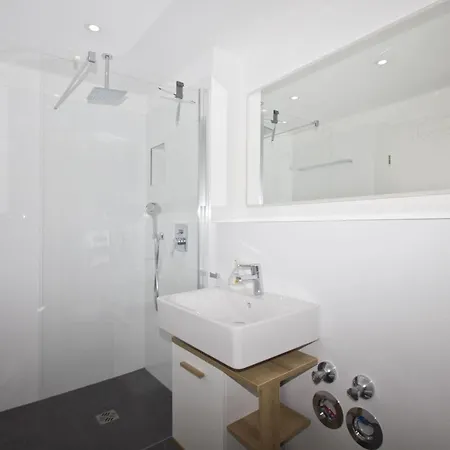 Haus Inselblick 17 Meerrauschen Mit Gratis Nutzung Vom Ahoi Erlebnisbad Und Sauna In Sellin * Groß Zicker