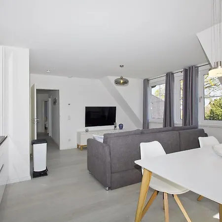 Mit Meerblick, Gratis Nutzung Vom Ahoi Erlebnisbad Und Sauna In Sellin - Haus Inselblick Meerrauschen * Groß Zicker