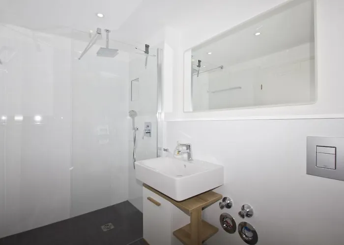 Haus Inselblick Ferienwohnung 17 Meerrauschen Mit Gratis Nutzung Vom Ahoi Erlebnisbad Und Sauna In Sellin * Groß Zicker