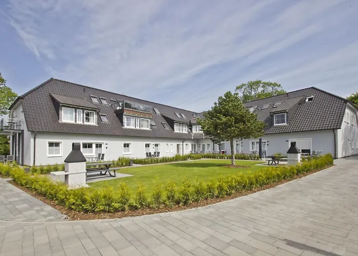 Haus Inselblick Ferienwohnung 17 Meerrauschen Mit Gratis Nutzung Vom Ahoi Erlebnisbad Und Sauna In Sellin Groß Zicker